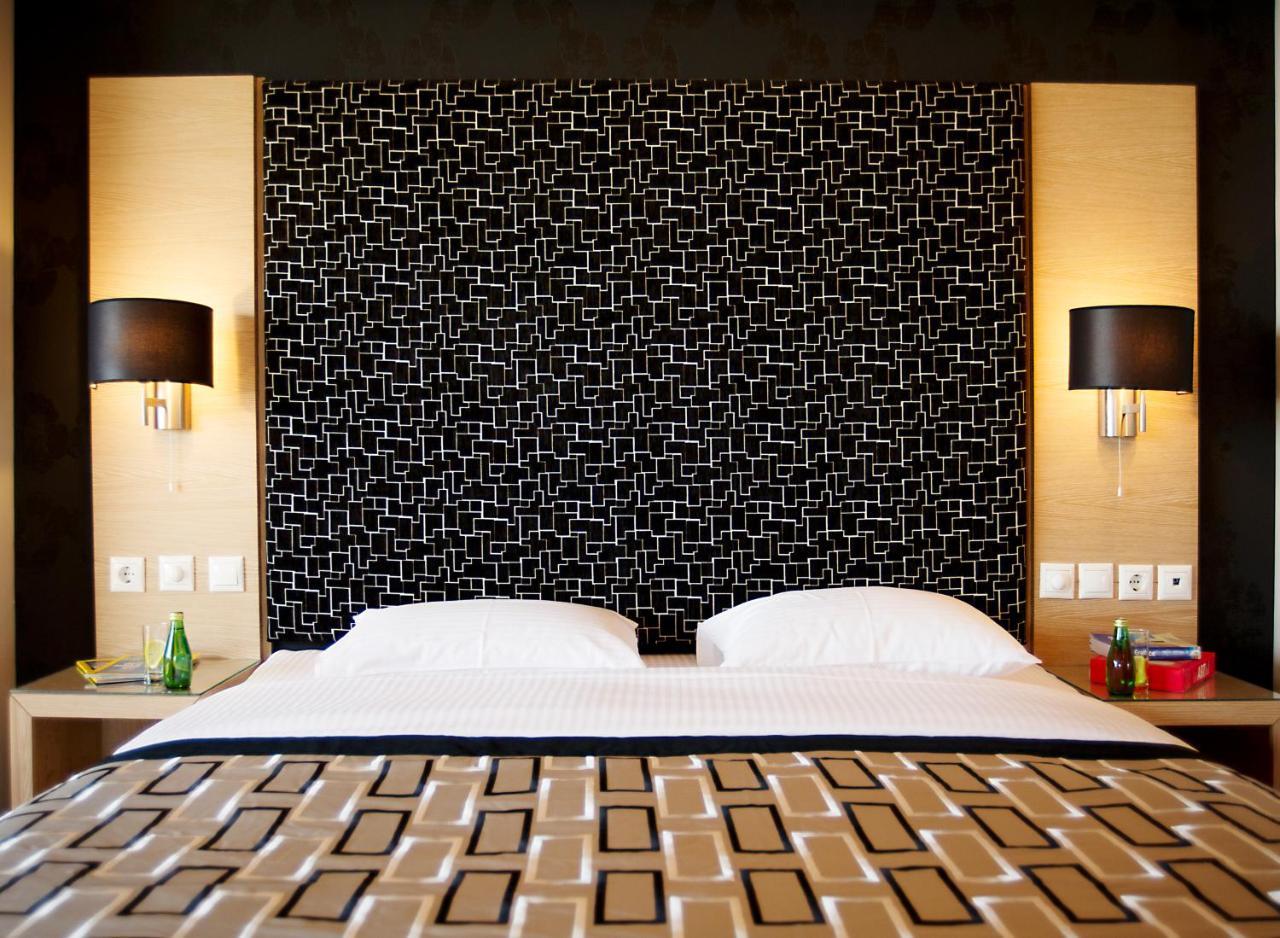Nefeli Hotel Alimos Exterior photo
